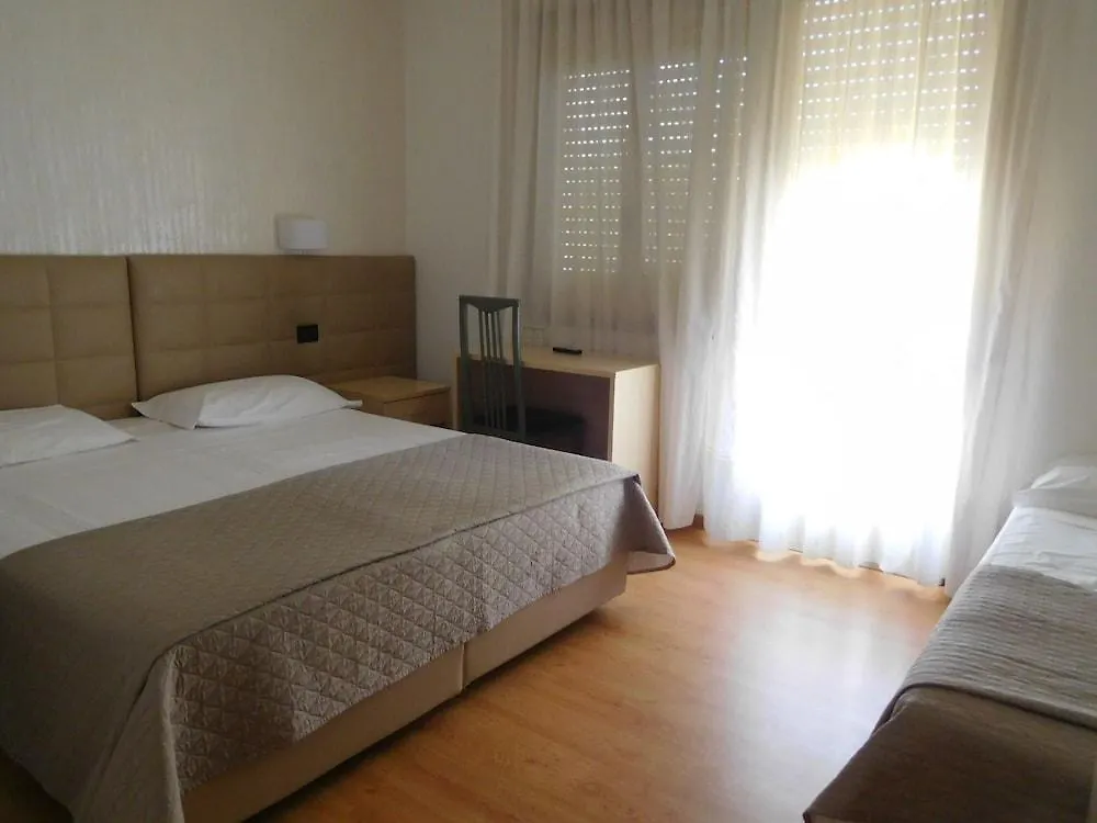 Hotel Emperador Lido di Jesolo 3*,  Italia