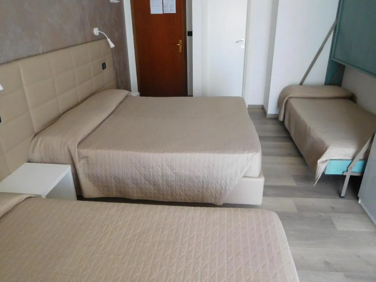 Hotel Emperador Lido di Jesolo 3*,  Italy