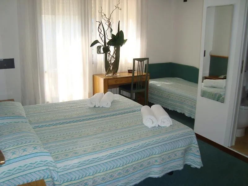 Hotel Emperador Lido di Jesolo 3*,